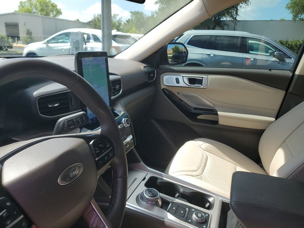 2022 Ford Explorer Platinum