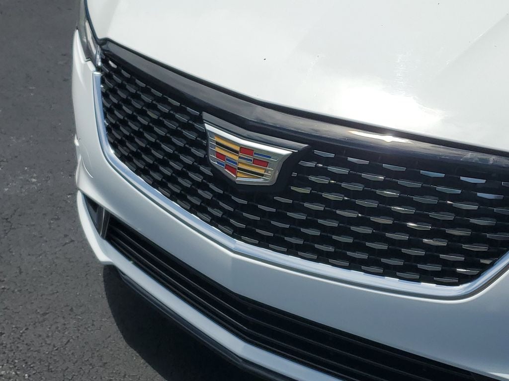 2023 Cadillac CT4 Luxury