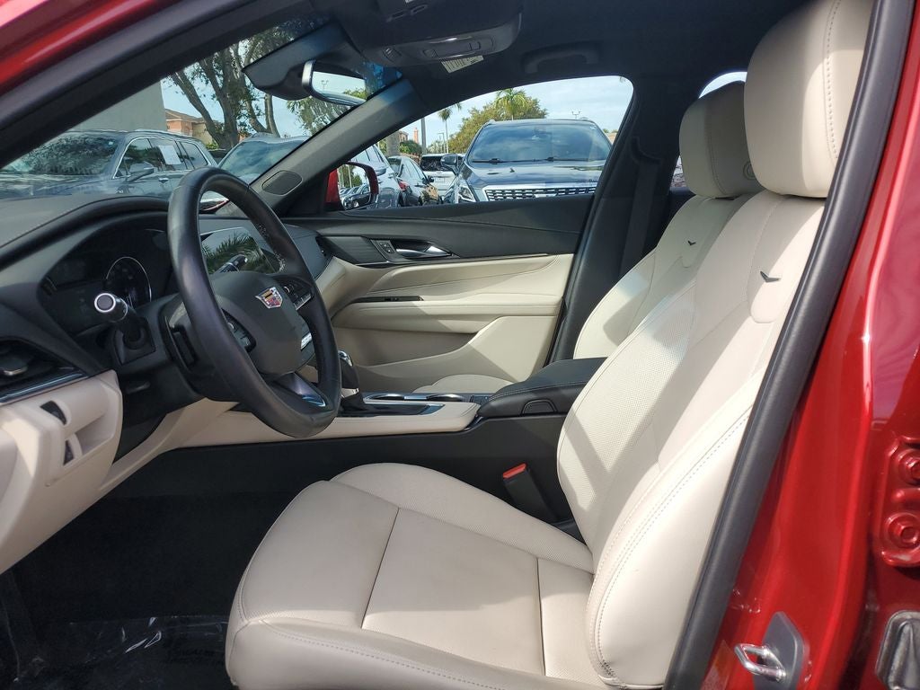 2023 Cadillac CT4 Premium Luxury