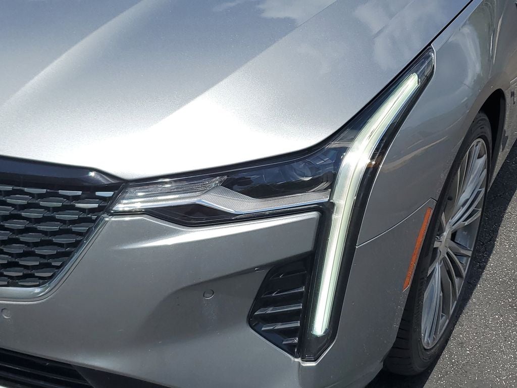 2023 Cadillac CT4 Premium Luxury