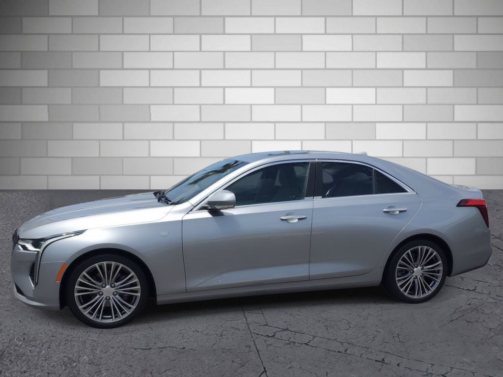 2023 Cadillac CT4 Premium Luxury