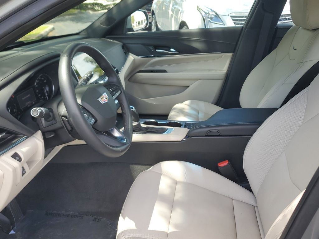 2023 Cadillac CT4 Premium Luxury