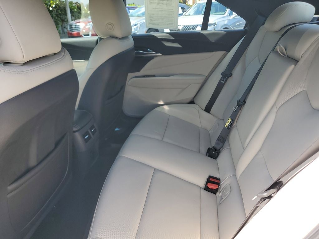 2023 Cadillac CT4 Premium Luxury