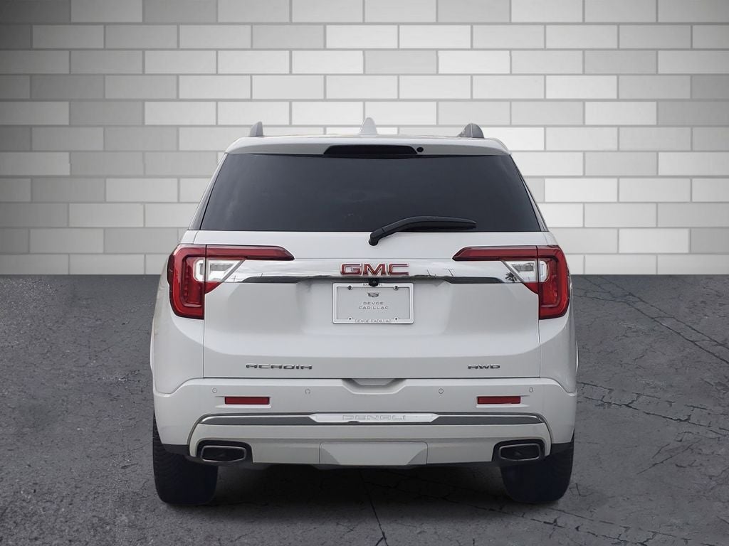 2020 GMC Acadia Denali