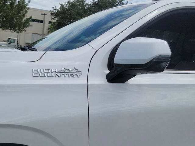 2024 Chevrolet Suburban High Country - Photo 12