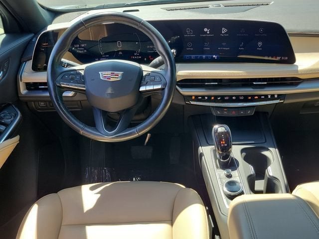 2024 Cadillac XT4 Luxury