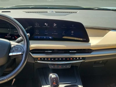 2024 Cadillac XT4 Luxury