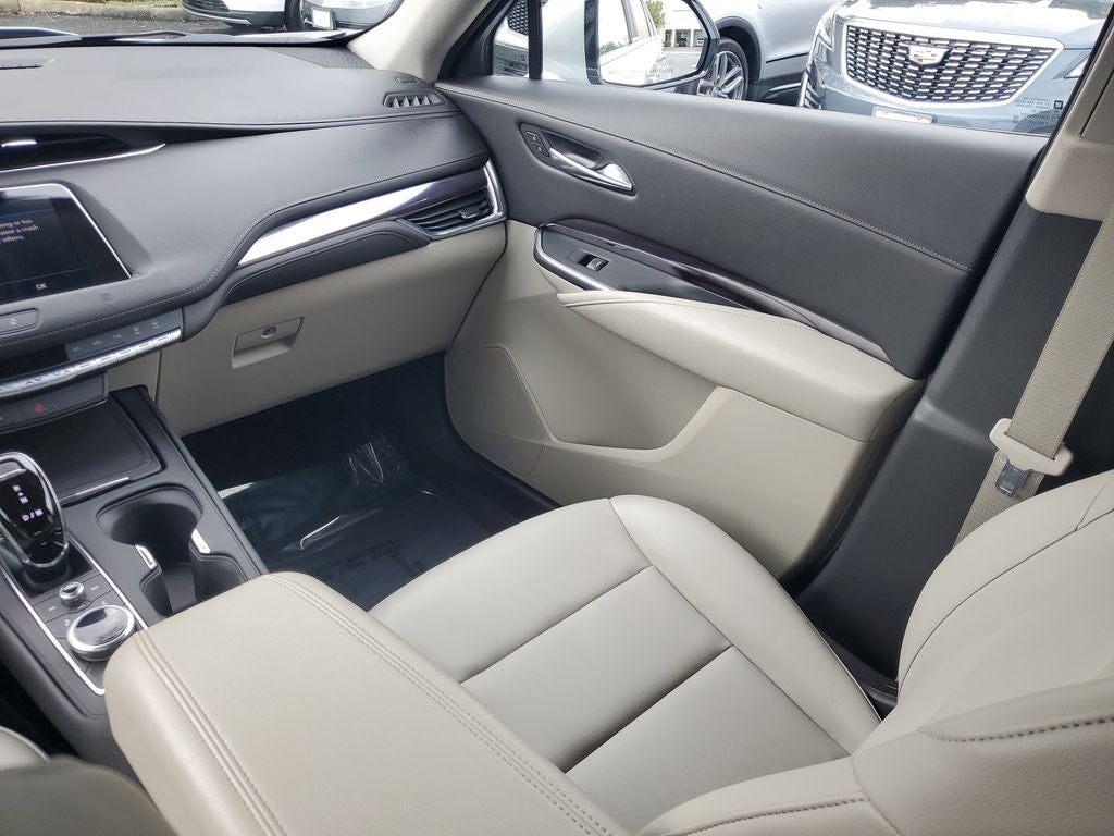 2021 Cadillac XT4 Luxury