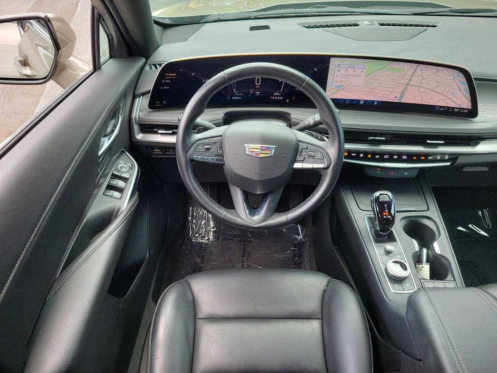 2025 Cadillac XT4 Premium Luxury