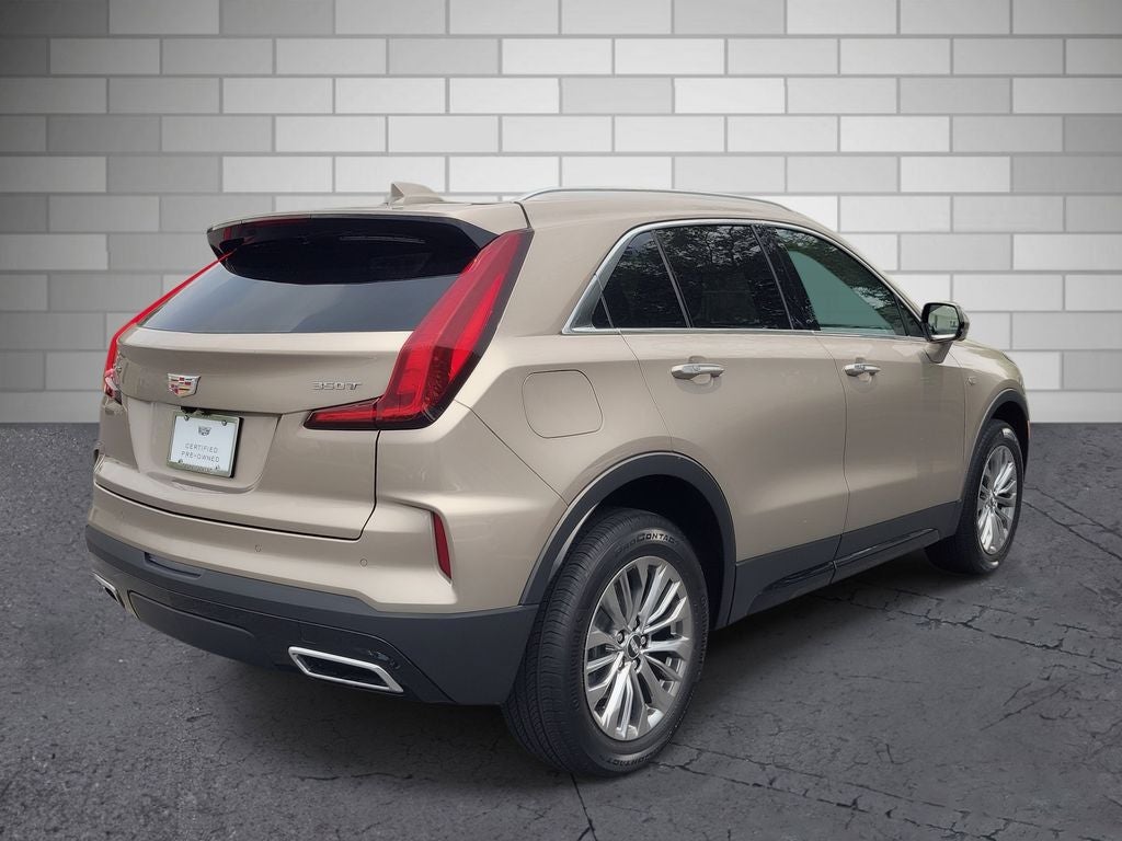 2025 Cadillac XT4 Premium Luxury