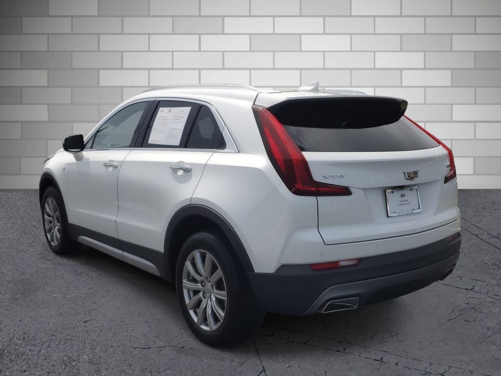 2022 Cadillac XT4 Premium Luxury