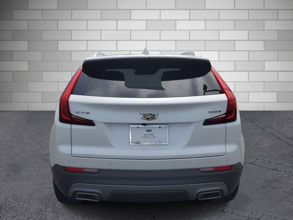 2022 Cadillac XT4 Premium Luxury
