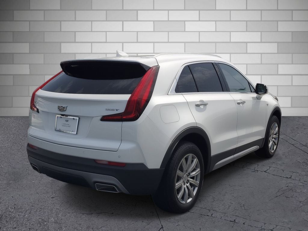 2022 Cadillac XT4 Premium Luxury