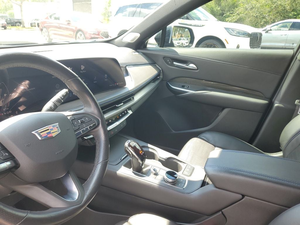 2024 Cadillac XT4 Sport