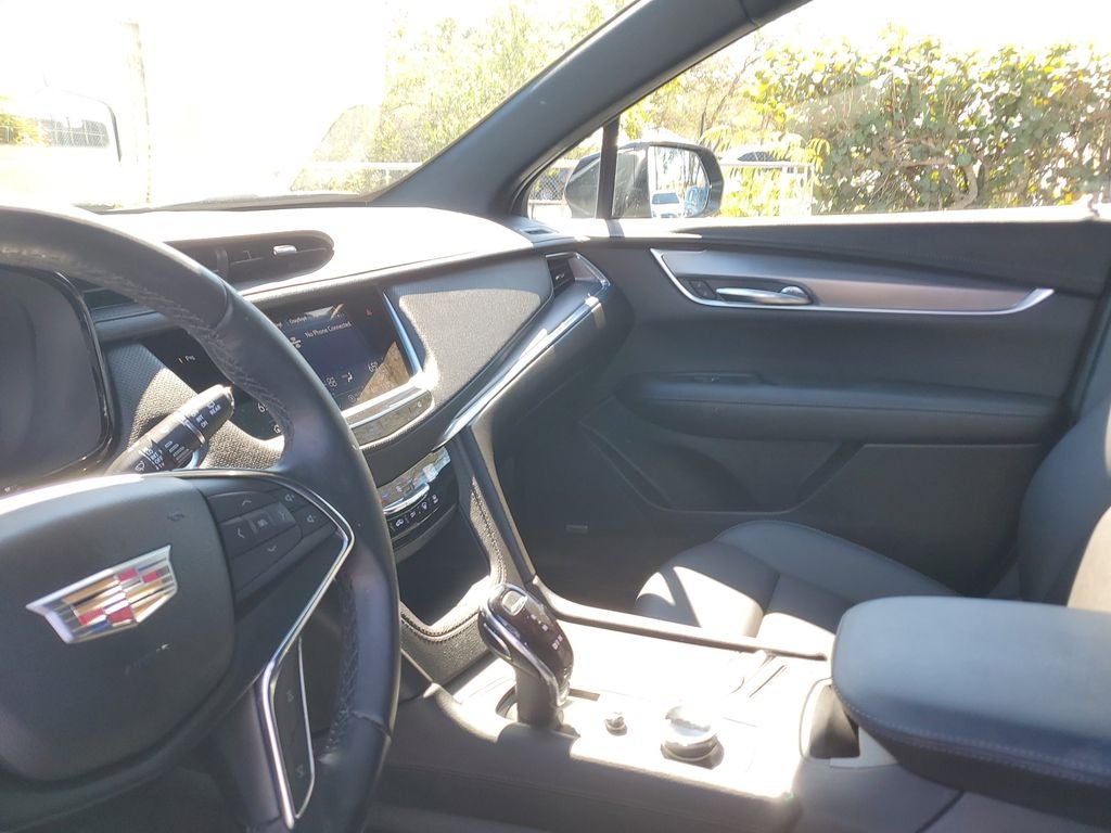 2022 Cadillac XT5 Luxury