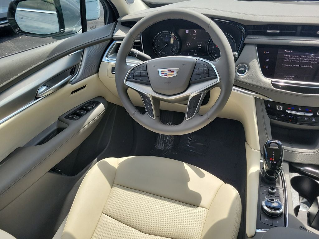 2025 Cadillac XT5 Premium Luxury