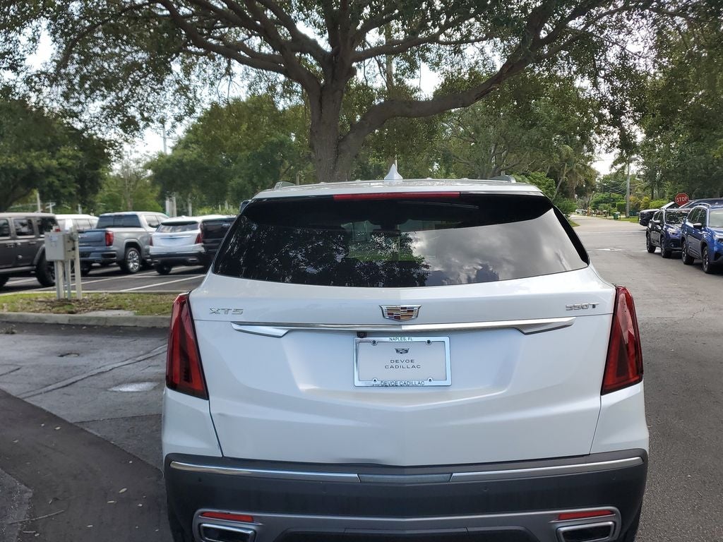 2021 Cadillac XT5 FWD Premium Luxury