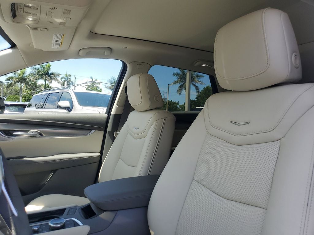 2025 Cadillac XT5 Premium Luxury