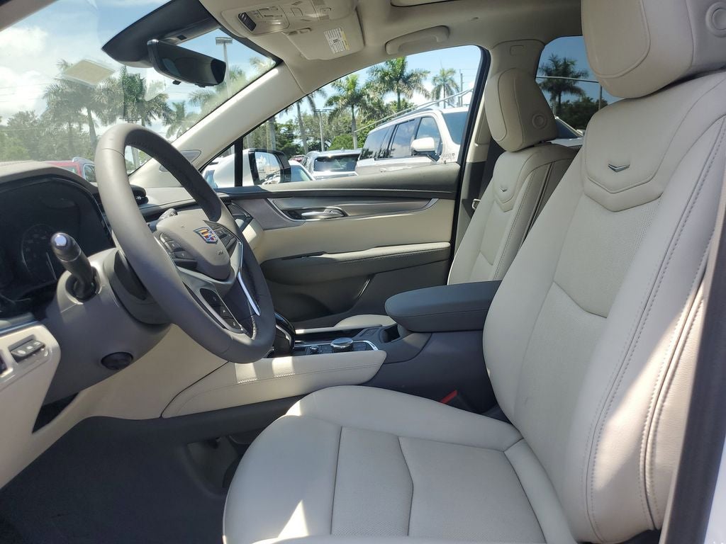 2025 Cadillac XT5 Premium Luxury