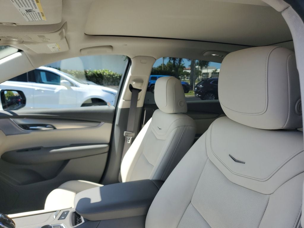 2023 Cadillac XT5 Premium Luxury
