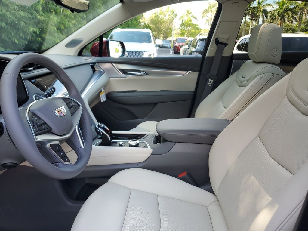 2025 Cadillac XT5 Premium Luxury