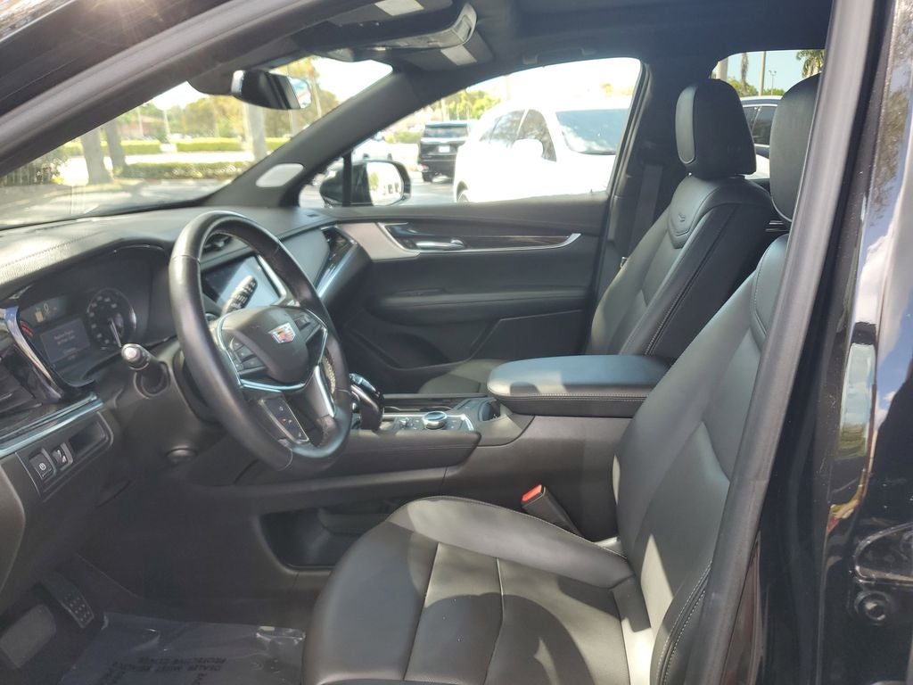 2022 Cadillac XT5 Premium Luxury