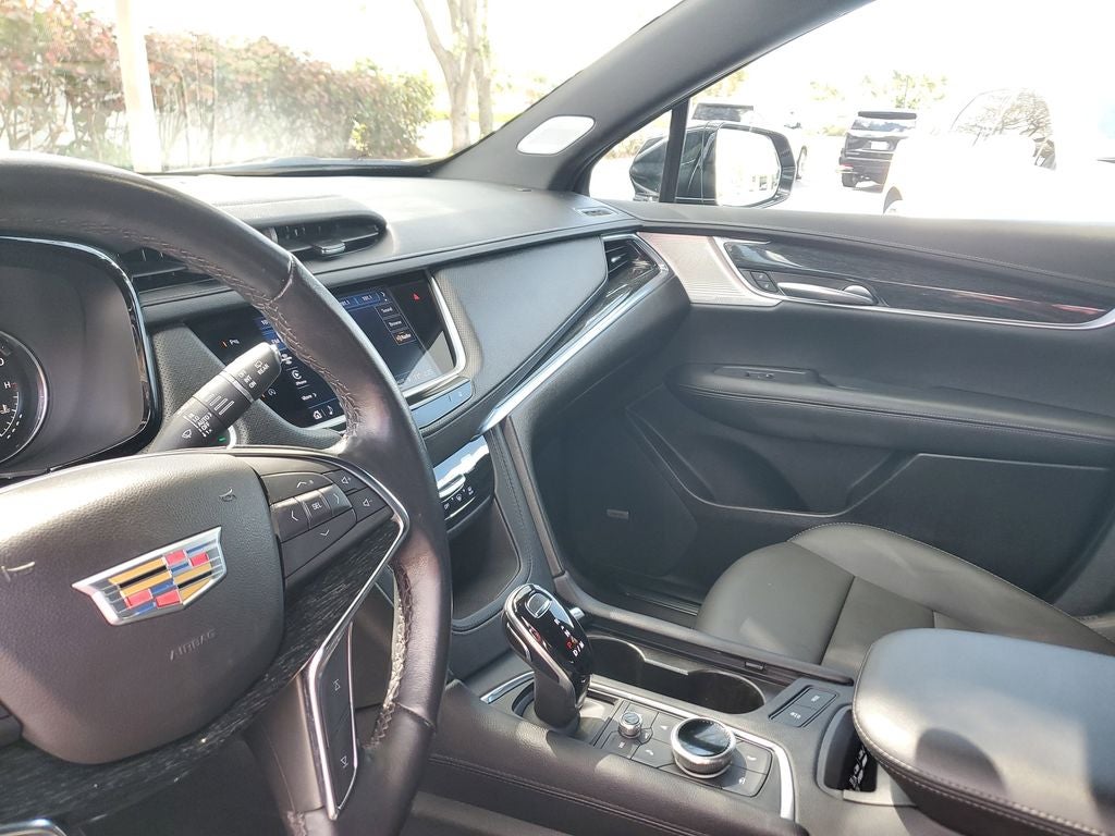 2022 Cadillac XT5 Premium Luxury