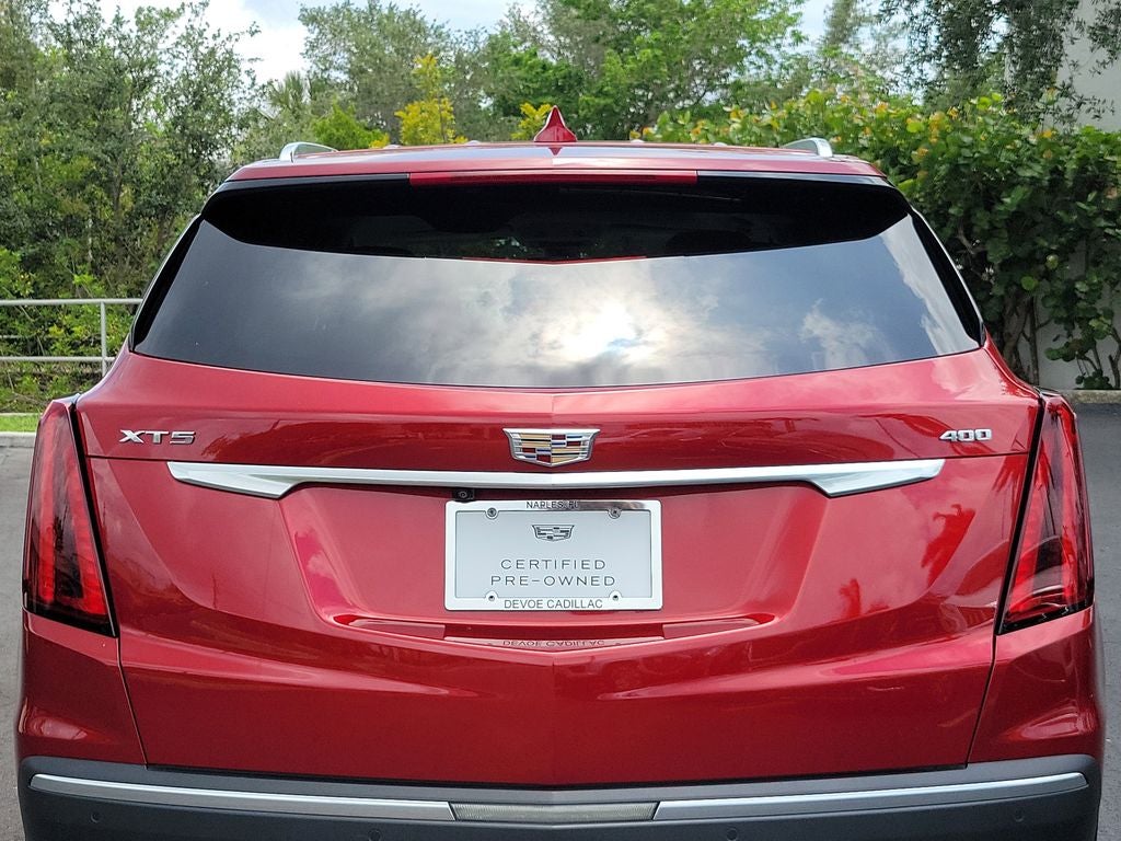 2022 Cadillac XT5 Premium Luxury