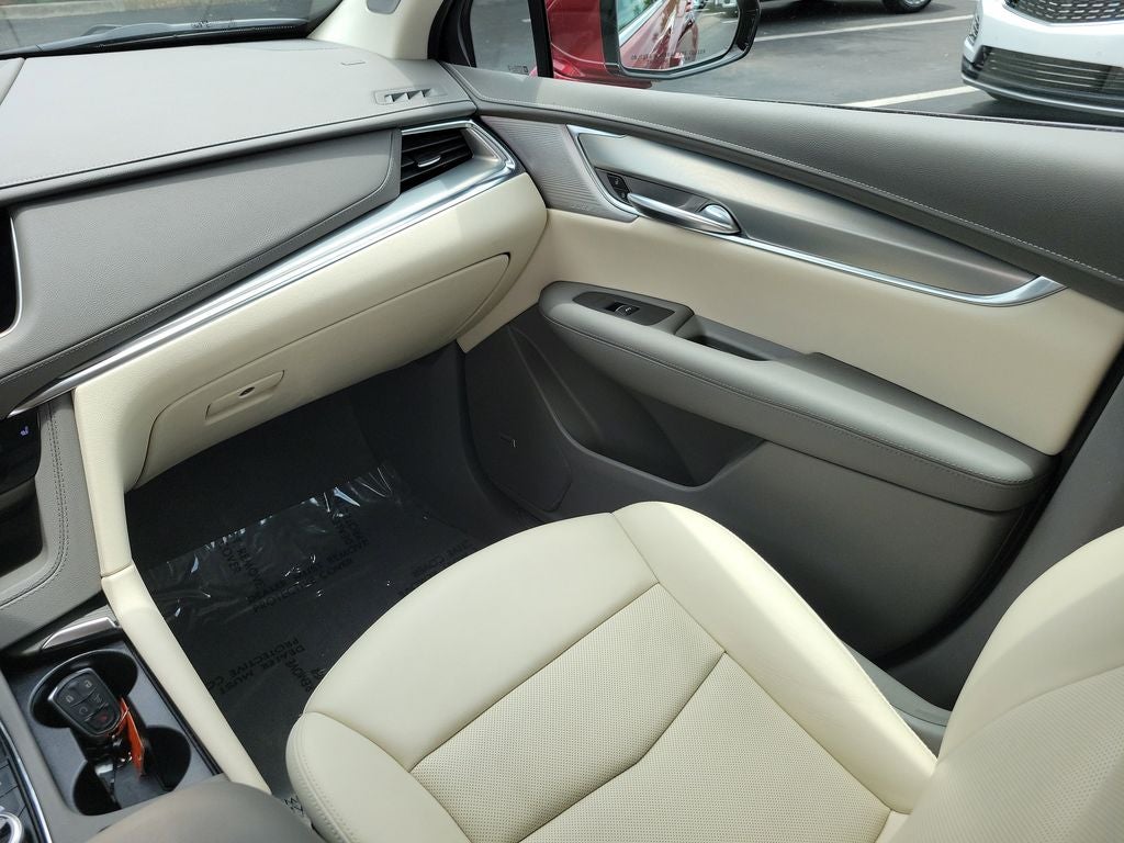 2022 Cadillac XT5 Premium Luxury
