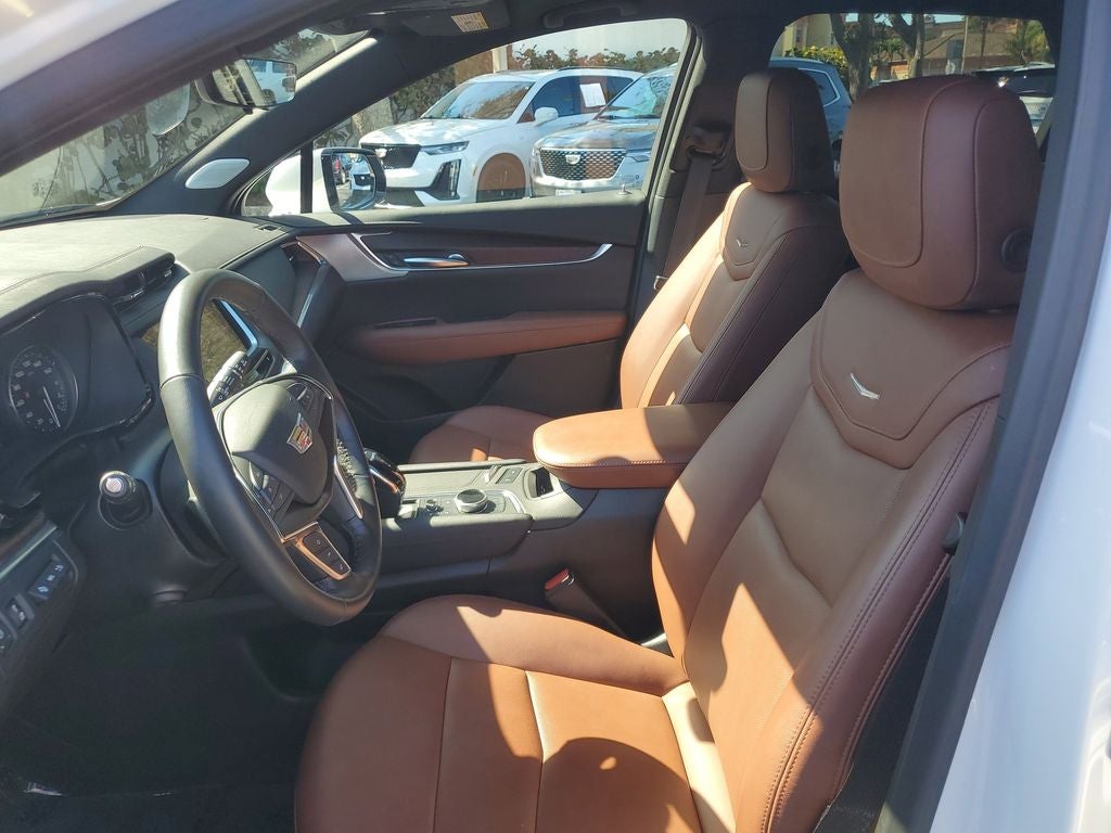 2023 Cadillac XT5 Premium Luxury