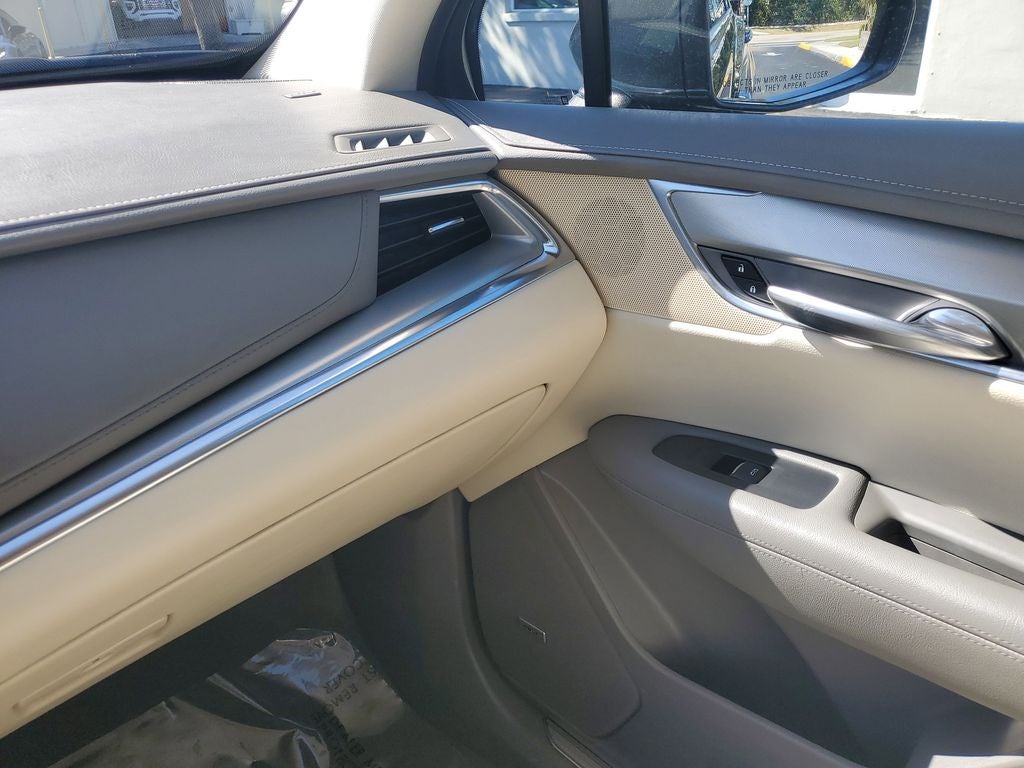 2018 Cadillac XT5 Luxury FWD