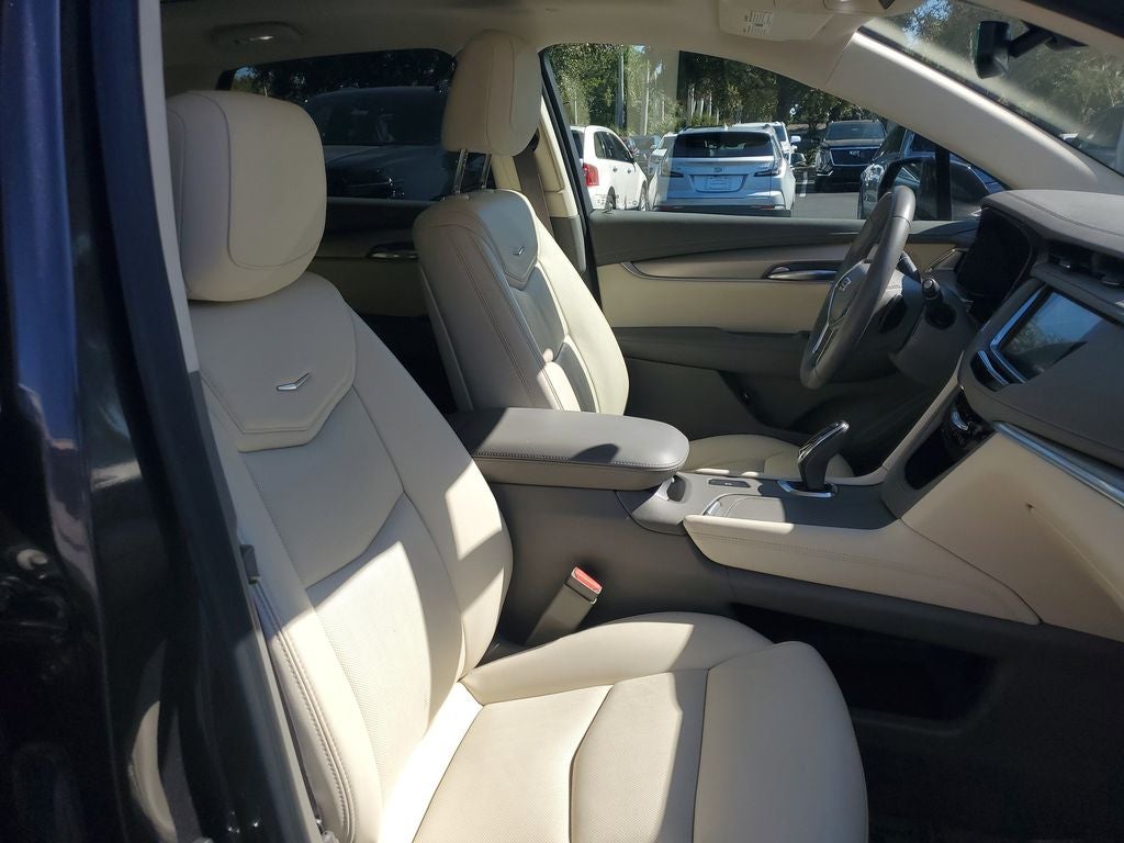 2018 Cadillac XT5 Luxury FWD