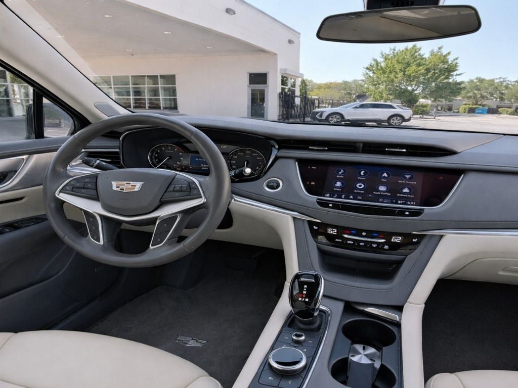2023 Cadillac XT5 Premium Luxury