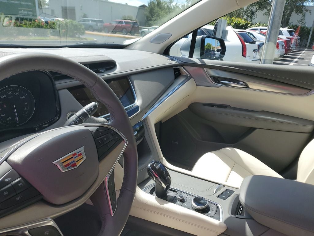 2024 Cadillac XT5 Premium Luxury