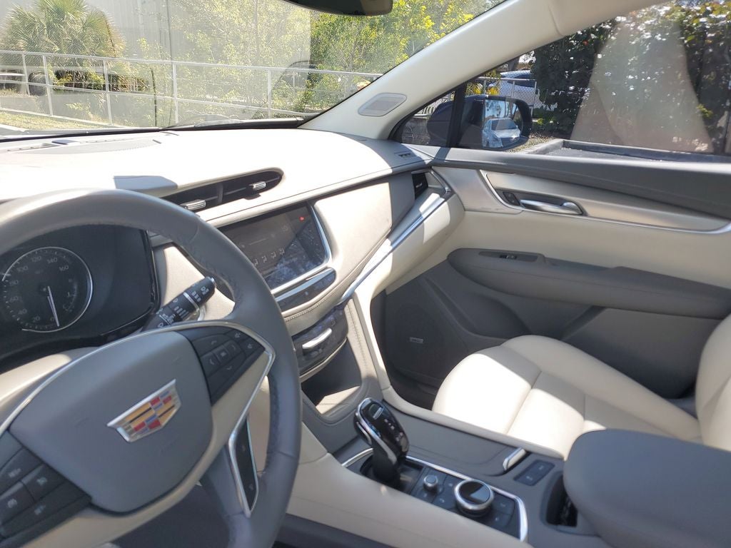 2021 Cadillac XT5 FWD Premium Luxury