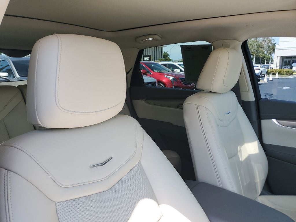 2021 Cadillac XT5 FWD Premium Luxury