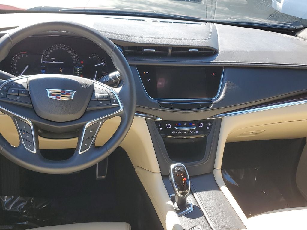 2017 Cadillac XT5 Premium Luxury FWD