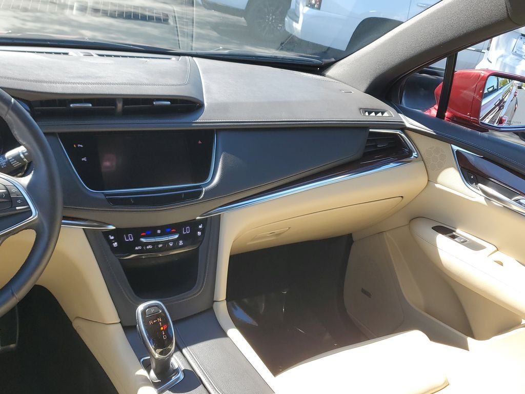 2017 Cadillac XT5 Premium Luxury FWD