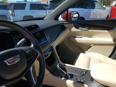 2017 Cadillac XT5 Premium Luxury FWD