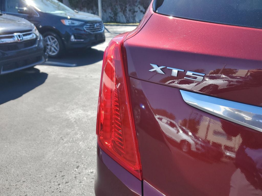 2017 Cadillac XT5 Premium Luxury FWD