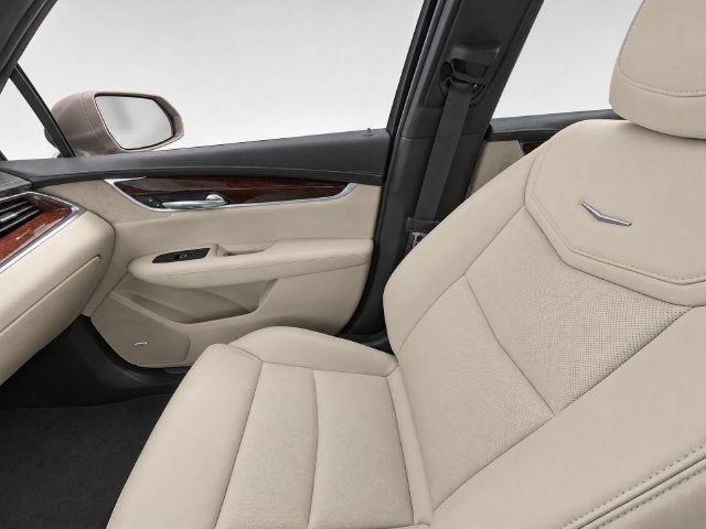 2018 Cadillac XT5 Luxury FWD