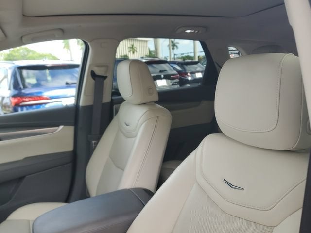 2023 Cadillac XT5 FWD Premium Luxury