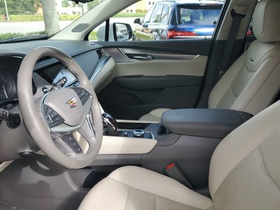 2023 Cadillac XT5 FWD Premium Luxury