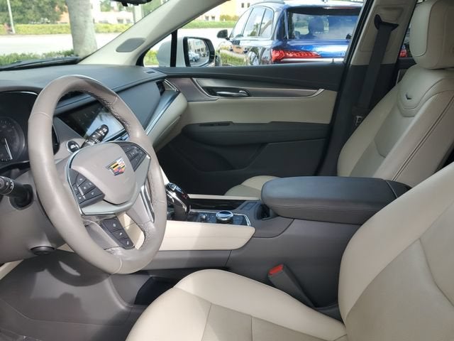 2023 Cadillac XT5 FWD Premium Luxury