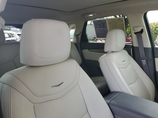 2023 Cadillac XT5 FWD Premium Luxury