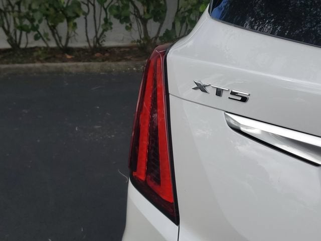 2023 Cadillac XT5 FWD Premium Luxury