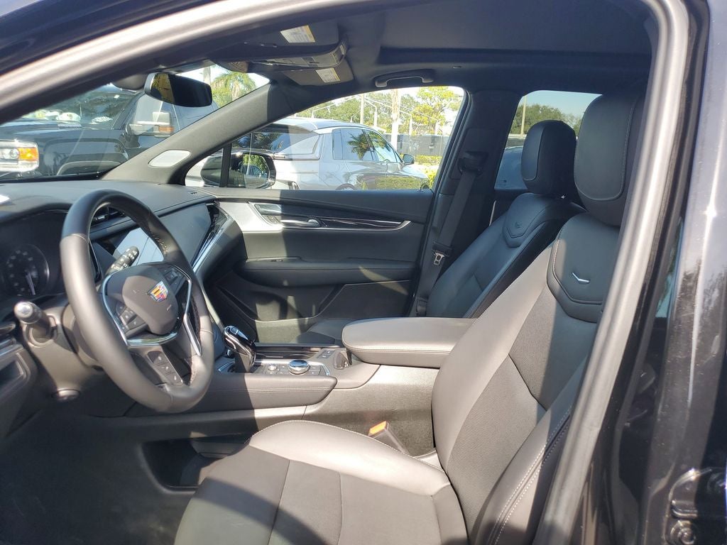 2025 Cadillac XT5 Premium Luxury