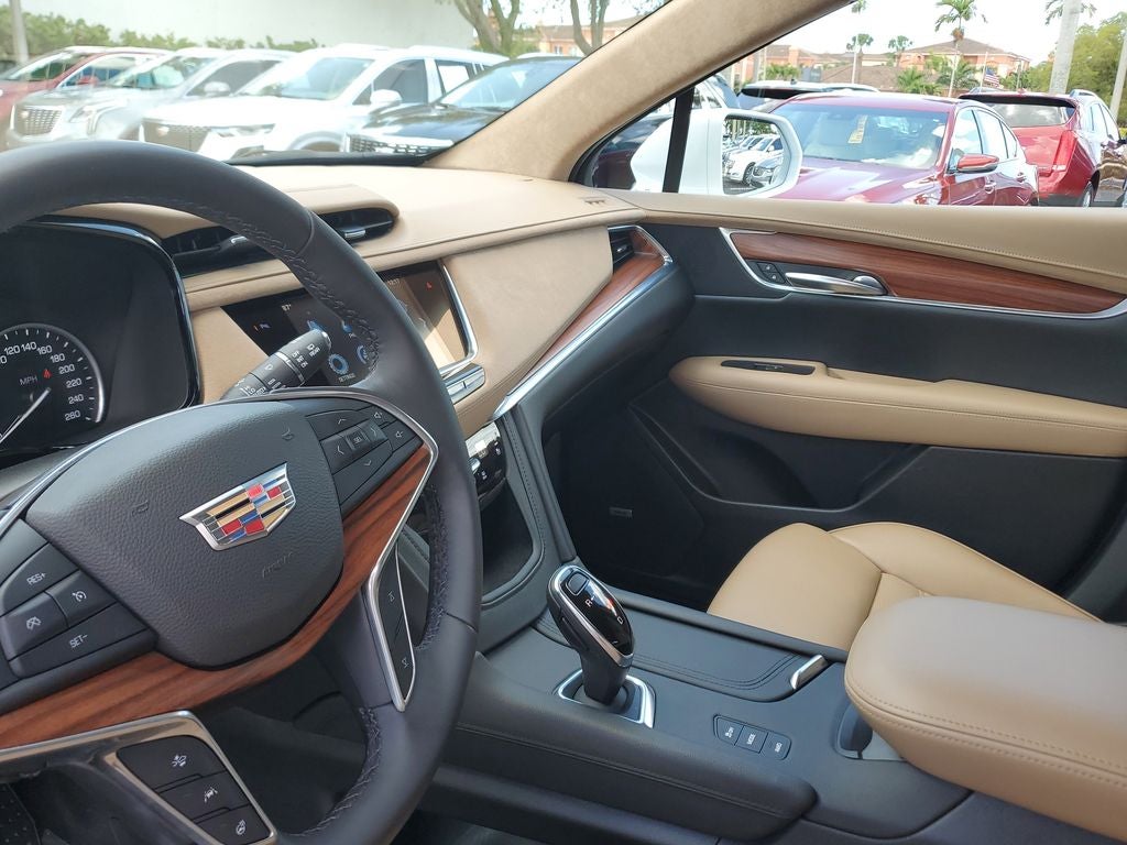 2017 Cadillac XT5 Platinum AWD