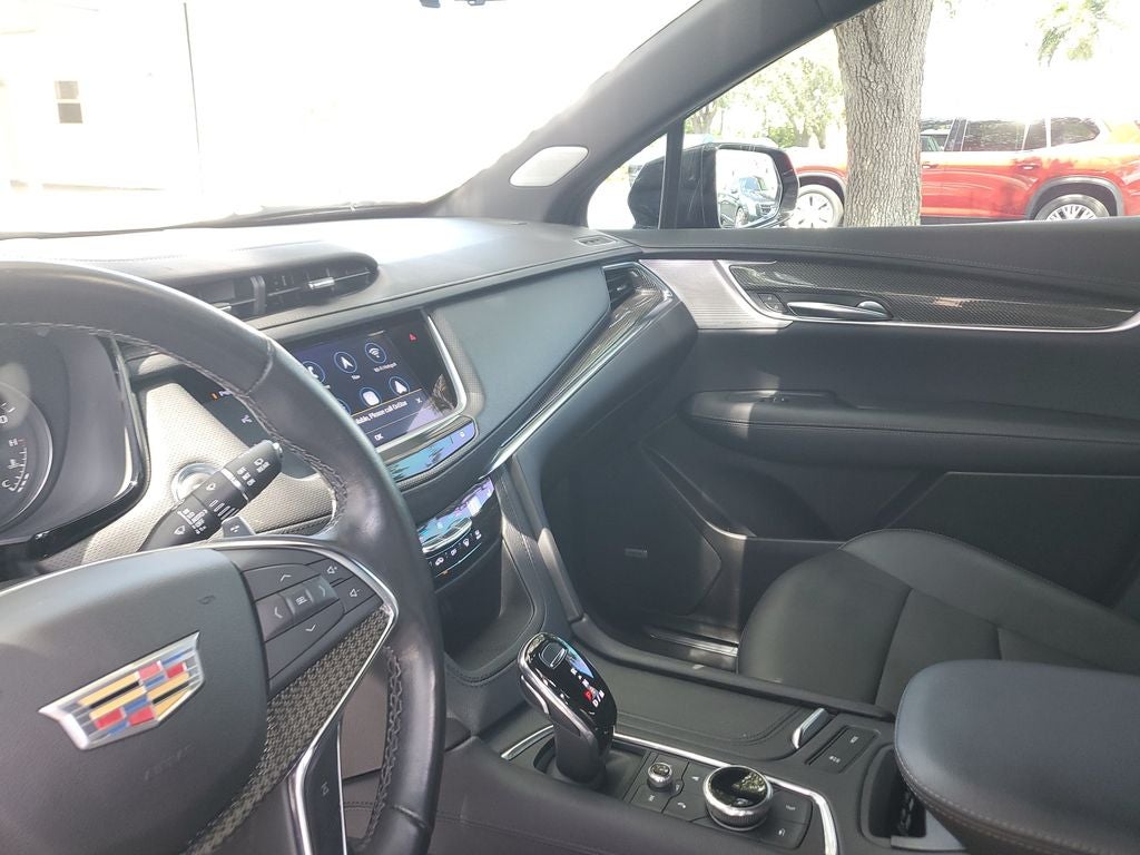 2022 Cadillac XT5 Sport