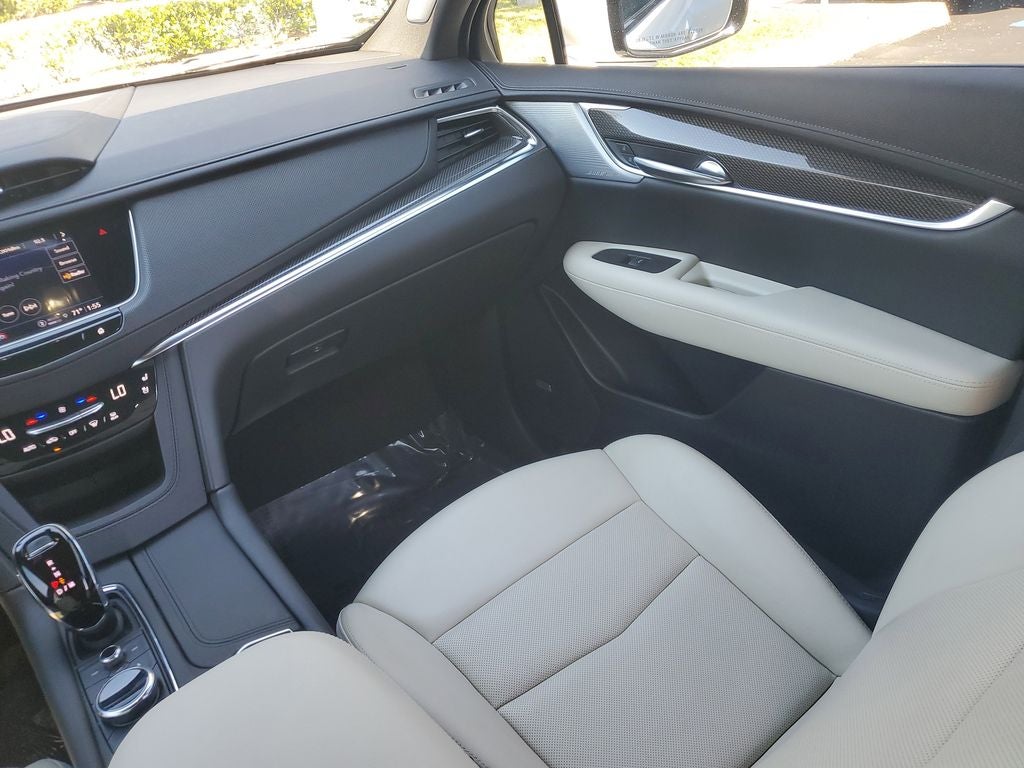 2023 Cadillac XT5 Sport